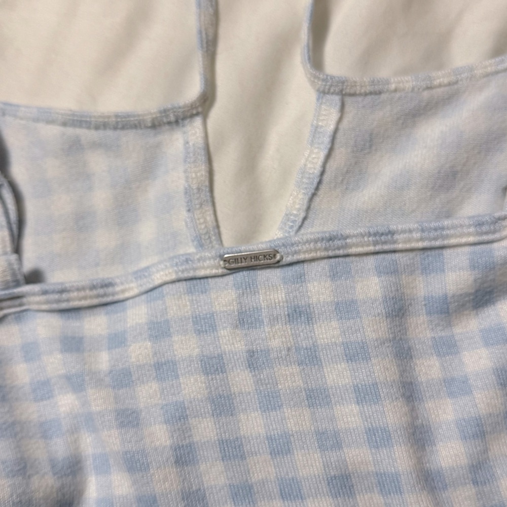 Gilly Hicks Blue and White Plad Top Soft